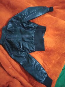 A very attractive black upleather jacket
