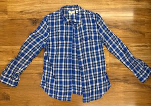 Levi’s Plaid Shirt (Women) 💙