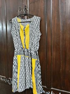Patterned Yellow Accent Dress