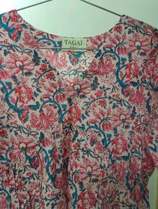Floral Print V-Neck Blouse