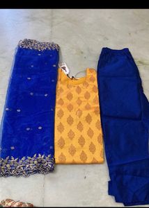 Kurta Set With Dupatta