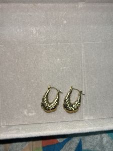 Vintage Gold Tone Hoop Earrings
