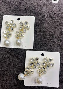 DESINGER PREMIUM DIAMOND CRYSTAL EARINGS AT SALE