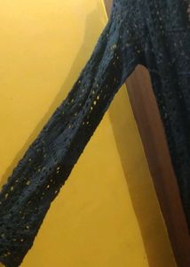 Black shrug XS or S