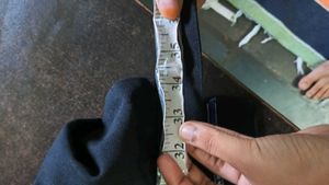 Men&#39;s White Kurta Set