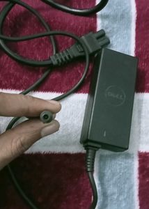 DELL LAPTOP CHARGER NEW AND ORIGINAL 45 WATT