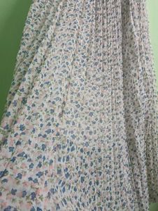 Floral Pleated Skirt