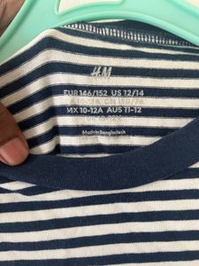 H&amp;M Black&amp;blue Line Full Sleeve T-shirt Men&amp;women