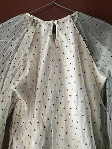 zara puff sleeve polka dot top