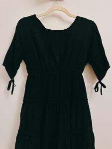 Elegant Black Midi Dress