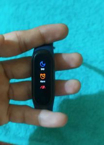 Mi Band 4 💫Like New.