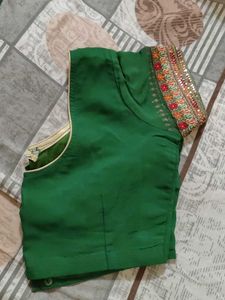 Floral Bottle Green Georgette Saree