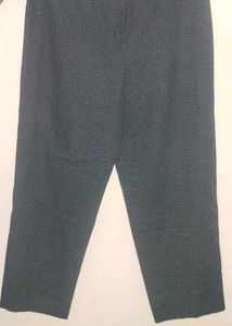 Elegant black Trousers