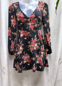 2226 GORGEOUS FOREVER 21 FLORAL MINI DRESS