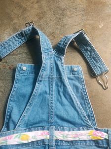 Dungri Jeans Short For Girl