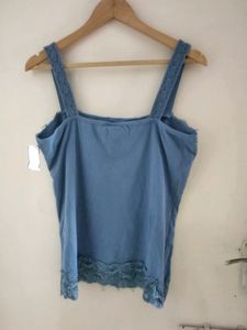 Beautiful Top With Nice Lace Detailing