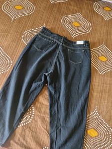 Stylish Black Jeans