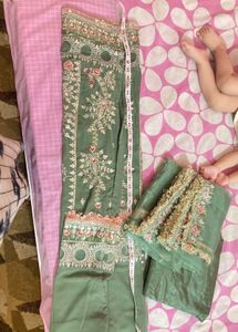 2 Combo Elegant Pakistani Suits