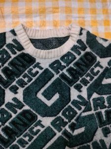 Sweatshirt/Sweater