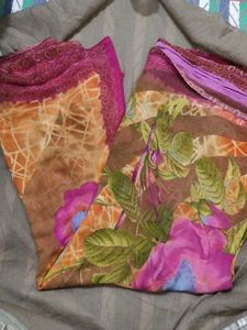 Pink Flowers🌸 Lives Print Saree