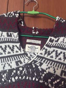 Patterned Knit Hoodie