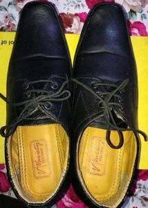 BLACK FORMAL SHOES
