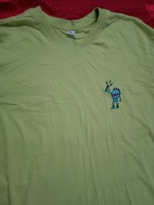 Oversize Unisex T-shirt.