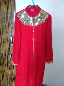 Red Colour Fish Cut Top