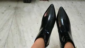 women black heeled Chelsea boots