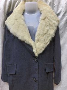 Branded Coat with Fur Collar 💙