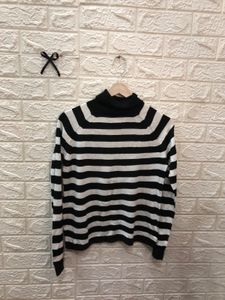 Striped Turtleneck Sweater🕸️‼️