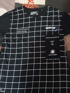 Graphic Grid Tee - Mission X