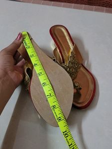 Embellished Toe Ring Sandals