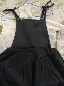 Girl Black dress 4-5 years