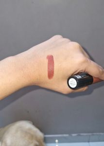 WESTSIDE MATTE LIPSTICK - BRICK RED