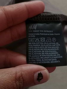 H&amp;M Long sleeves Tshirt