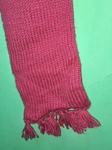 Red Knitted Hooded Scarf 🧣