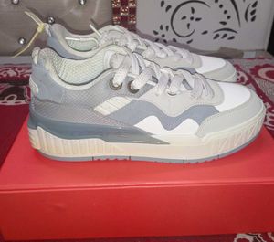 Red Tape Sneakers