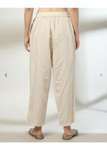 Elegant Grey Capri Pants