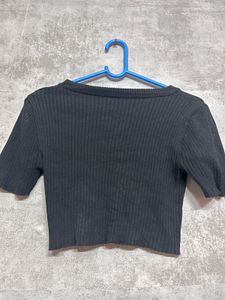 Black Ribbed Crop Top