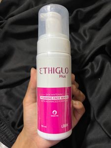 Ethiglo Plus Foaming Face Wash