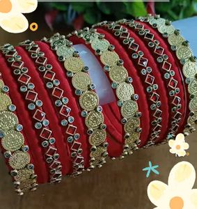 lakshmi kasullu Bangles