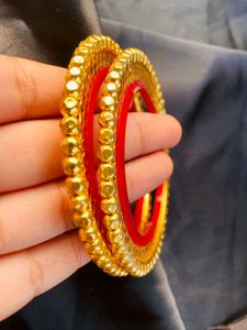Combo Of Bangles And Hairband