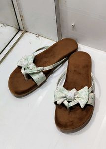 Cute Bow Flip Flops