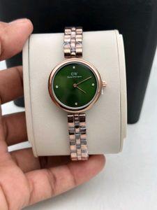 DW PREMIUM QUALITY ladies watch At SALE