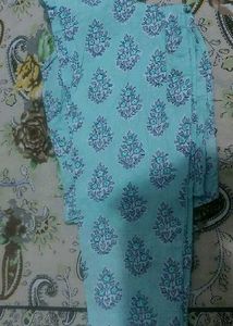 Elegant Crepe Saree With Chikankaari Blouse