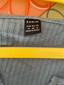 Ribbed V-Neck Crop Top