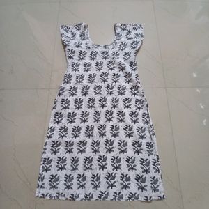 Women Kurti Black And White Round Neck