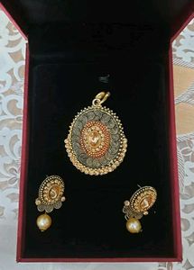 Jeweled Pendant and Earring Set