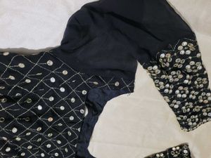 Black Mirror Work Blouse